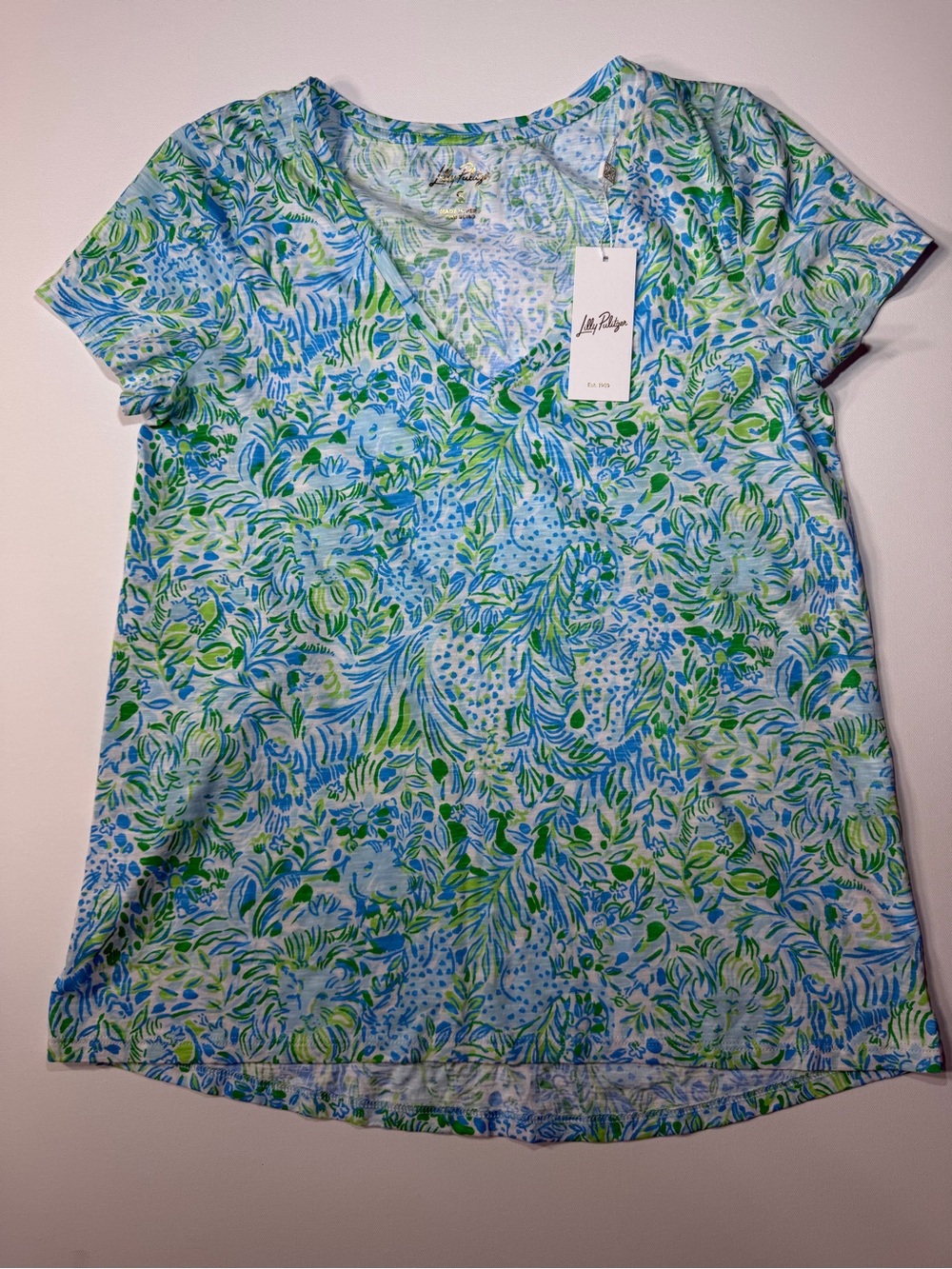Lilly Pulitzer Blue & Green Floral V-Neck Short Sleeve Tee size S new w tags